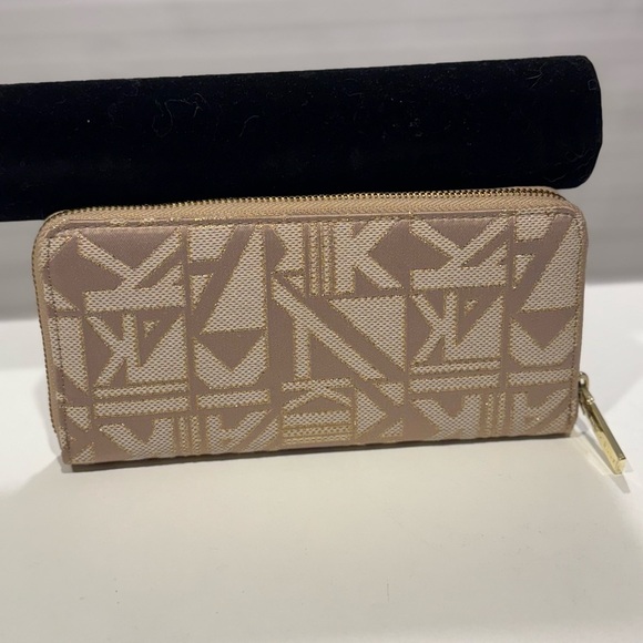 Anne Klein Beige and Gold Wallet - Picture 4 of 6